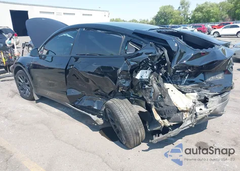 2022 Tesla Model Y Long Range Dual Motor All-Wheel Drive from USA, damaged, VIN 7SAYGDEE6NA008977